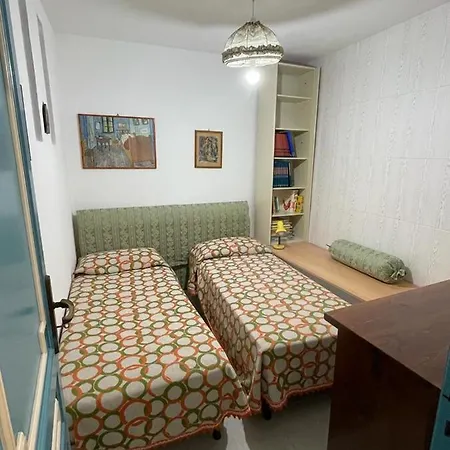 Casa Al N.56 A *
